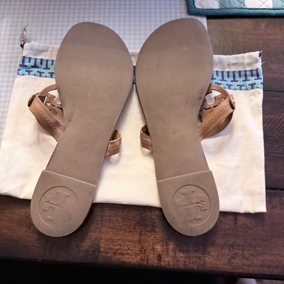 Tory Burch Metal Miller Tan/Gold Sandals Size 8.5 - Picture 9 of 10